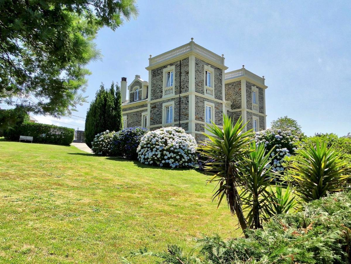 Villa Auristela Navia Exterior foto